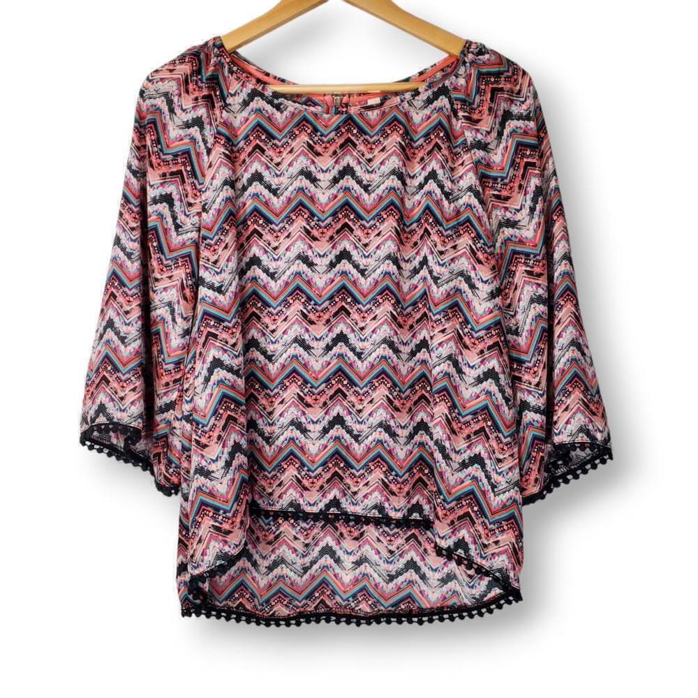 Xhileration Oversized 3/4 Length Bell Sleeve Chevron Blouse Coral Size Medium